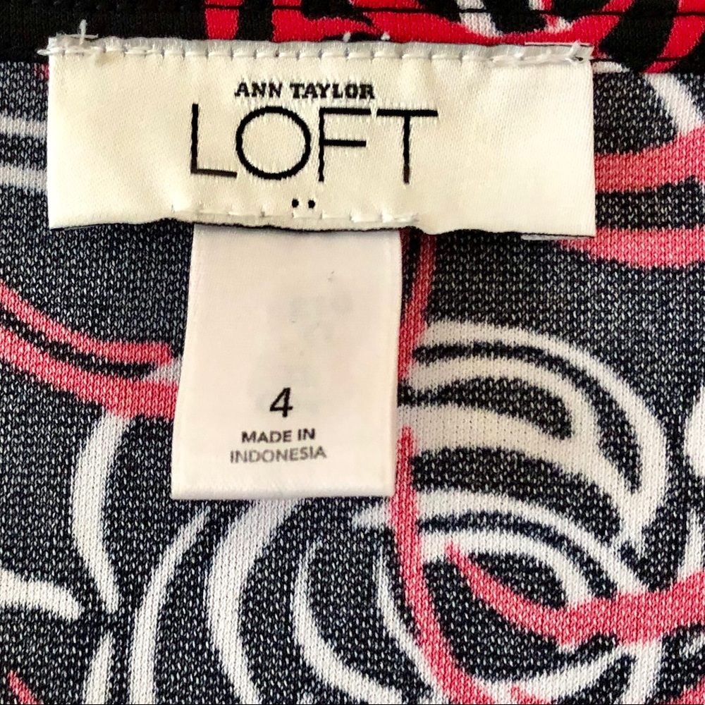 LOFT DRESS - Picture 3 of 3